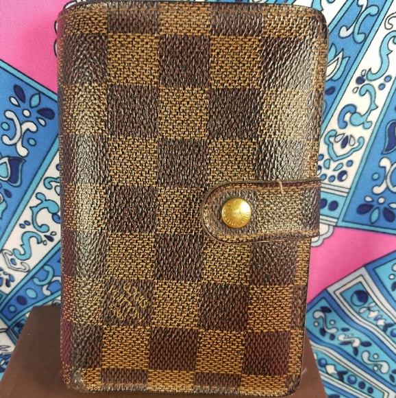 Louis Vuitton Accessories - Authentic Louis Vuitton Damier Bifold Wallet